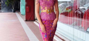 Aneka Desain Kebaya Kekinian yang Cantik Dan Anggun